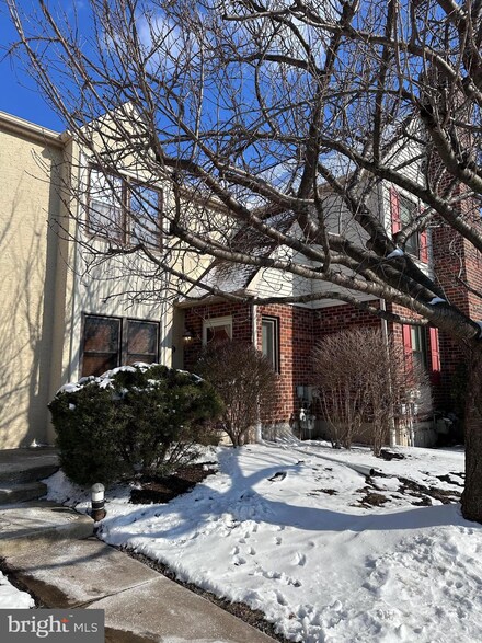 281 Stone Ridge Dr Unit 281A, Norristown, PA 19403