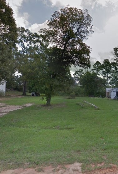 882 Lone Oak Dr, Oakhurst, TX 77359