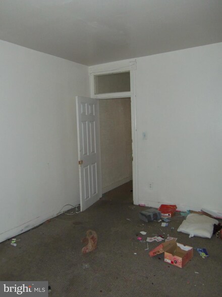 217 N Luzerne Ave, Baltimore, MD 21224
