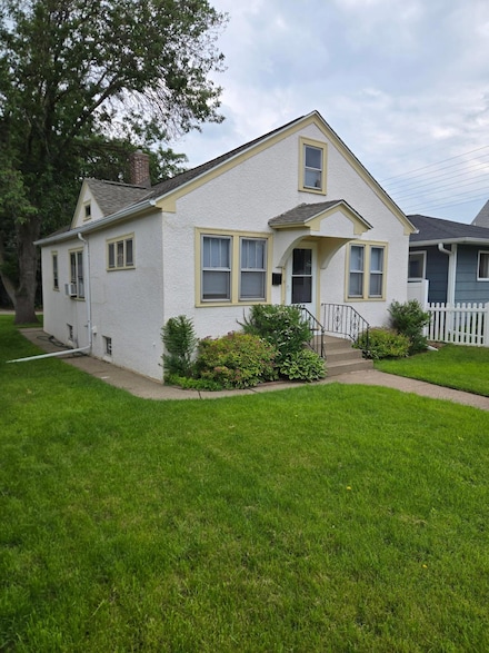 2742 Grand St NE, Minneapolis, MN 55418