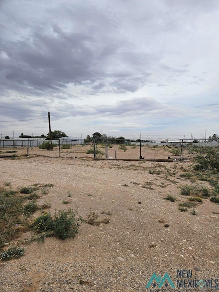 5704 & 5706 Southfork Rd, Carlsbad, NM 88220