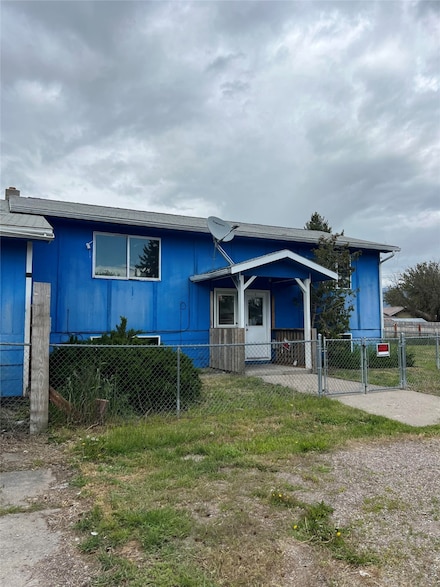 36332 2nd St N, Pablo, MT 59855