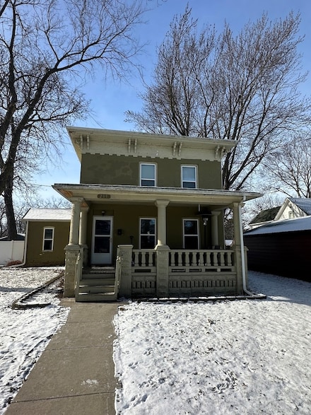209 12th Ave, Sterling, IL 61081