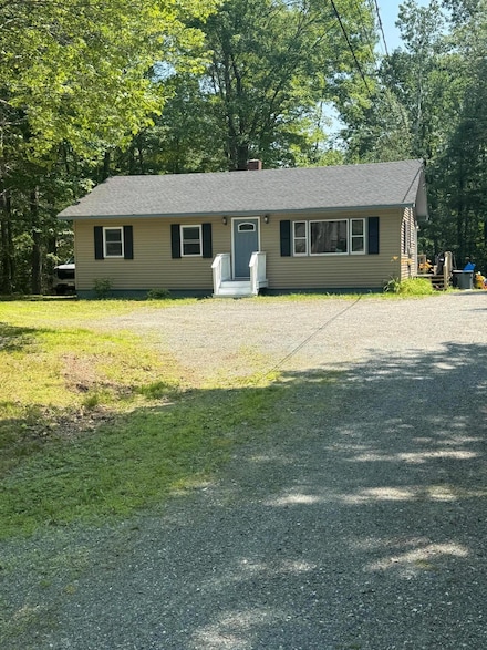 46 Birchlawn Dr, Lamoine, ME 04605