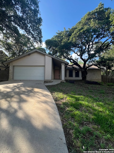 9123 Alpine Trail St, San Antonio, TX 78250