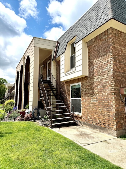 4046 Ridglea Country Club Dr Unit 1201, Fort Worth, TX 76126