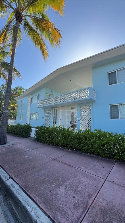 401 Collins Ave Unit 15, Miami Beach, FL 33139