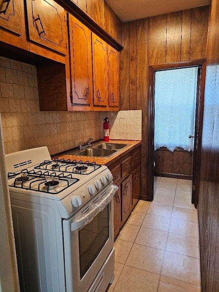 339 Harrison St Unit 1 north, Fall River, MA 02723