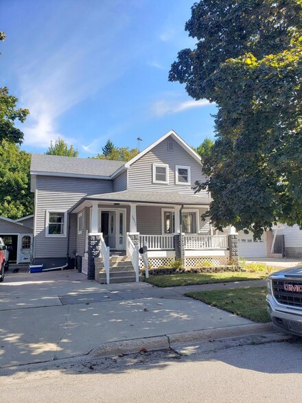 1011 River St, Alpena, MI 49707