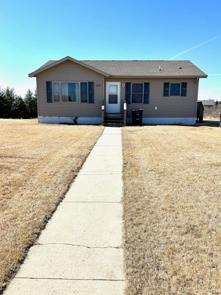 303 Kelsey St, Elkton, SD 57026