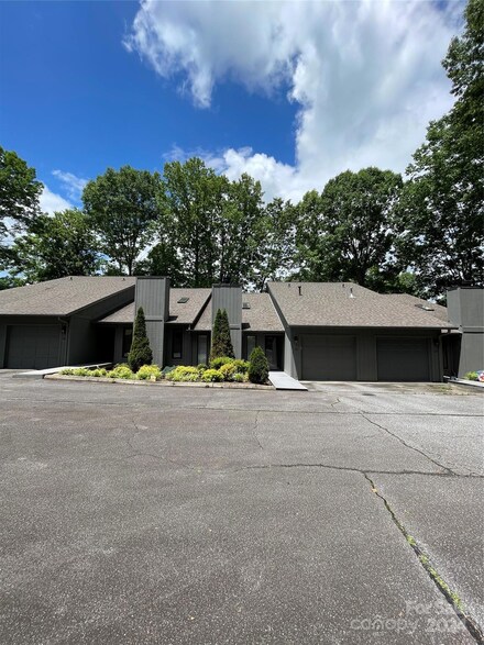 105 Independence Trail, Morganton, NC 28655