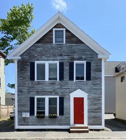 7 Watson St, Salem, MA 01970