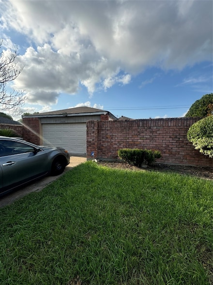 13026 Lima Dr, Houston, TX 77099