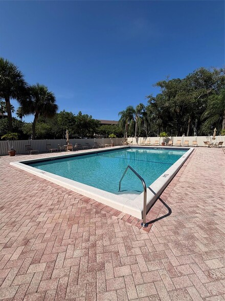 2660 Carambola Cir N Unit 104B, Coconut Creek, FL 33066