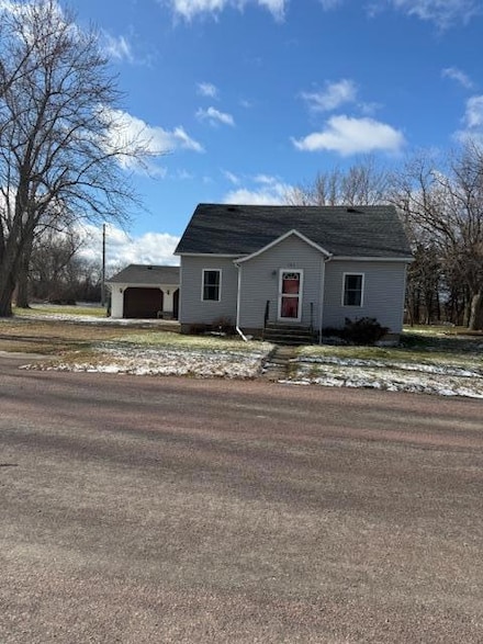 103 Okabena St, Okabena, MN 56161