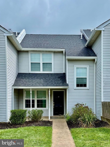 13 Everett Dr Unit 140B, Newtown, PA 18940