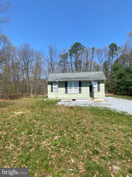 317 Weymouth Rd, Buena, NJ 08310