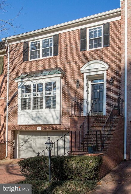 9455 Turnberry Dr, Potomac, MD 20854