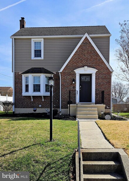 11 Elinor Ave, Nottingham, MD 21236