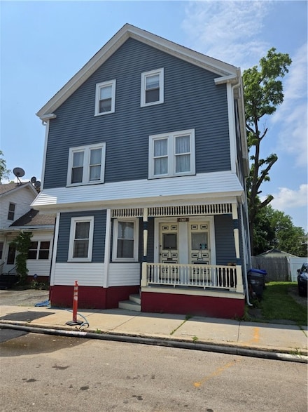 73 Beacon Ave, Providence, RI 02903