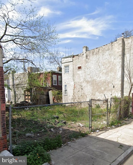 2410 N Clarion St, Philadelphia, PA 19132