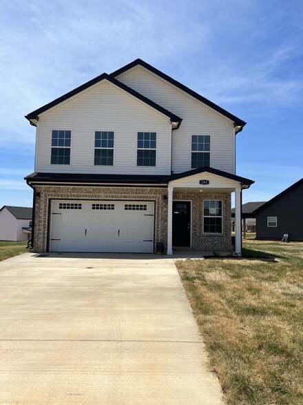 311 Cedar Ct, Clarksville, TN 37042