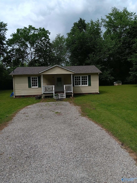 181 Eliza Ln, New Market, AL 35761