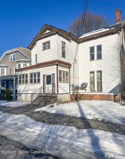 186 Pine St, Kingston, NY 12401