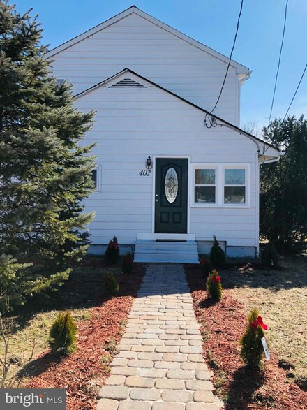 402 Division St, Cinnaminson, NJ 08077