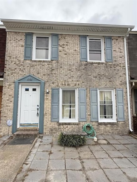 691 Biltmore Dr, Virginia Beach, VA 23454