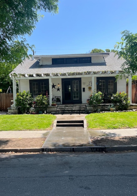 1054 W Willow St, Stockton, CA 95203