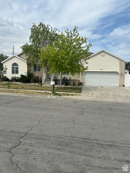 3086 S Fernbush Dr, Magna, UT 84044