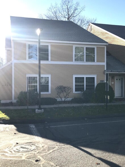161 Saco Ave Unit 207, Old Orchard Beach, ME 04064