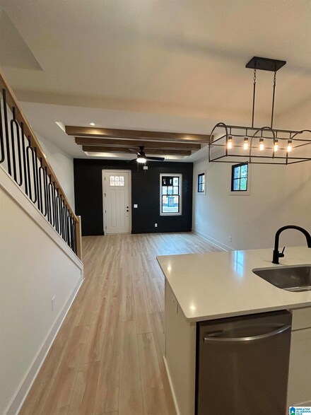 1206 Windsor Square, Hoover, AL 35242