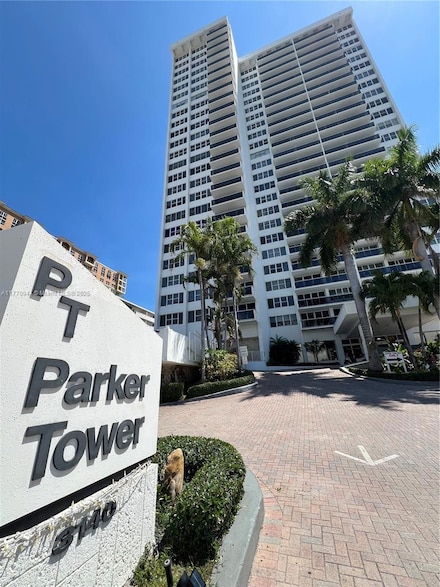 3140 S Ocean Dr Unit 303, Hallandale Beach, FL 33009