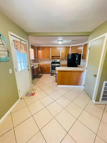 115 N Bennett Ave, Columbus, KS 66725