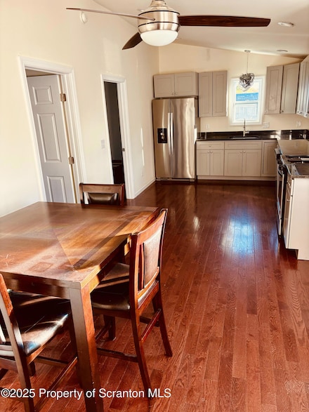 3709 Laurel Ave Unit REAR 2nd Floor, Moosic, PA 18507