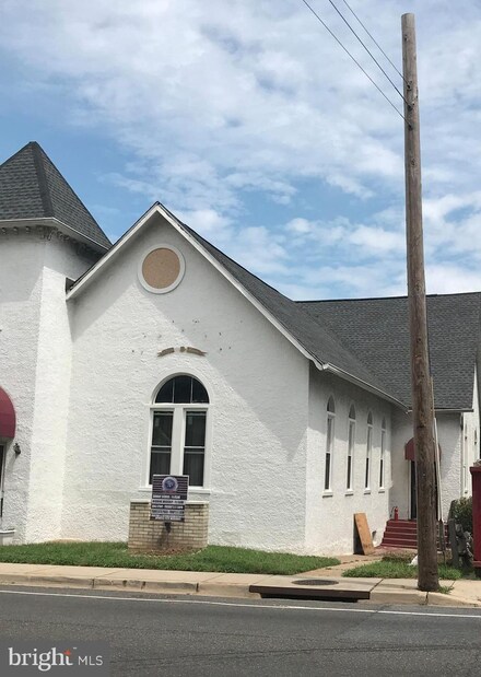 5948 Addison Rd, Capitol Heights, MD 20743