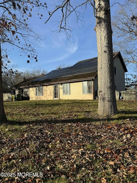 1557 Alamitos Dr, Lakewood, NJ 08701