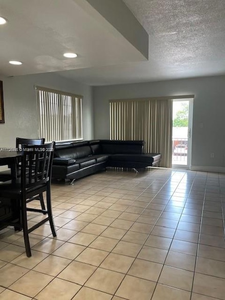 6600 W 2nd Ct Unit B21, Hialeah, FL 33012