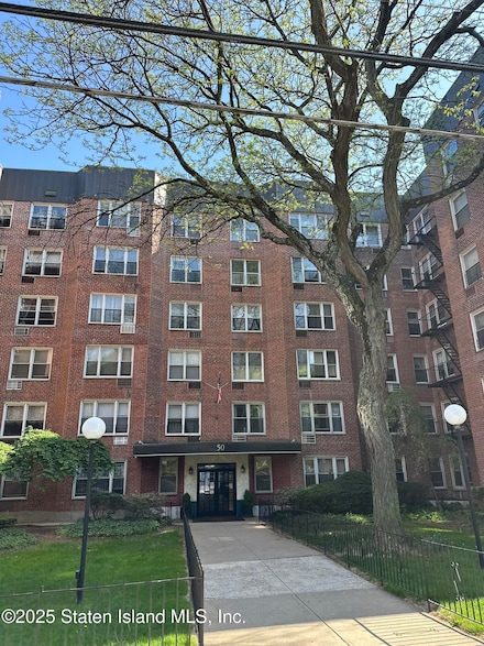 50 Fort Place Unit A3J, Staten Island, NY 10301