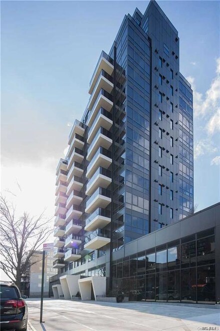 35-08 146th St Unit 2B, Flushing, NY 11354