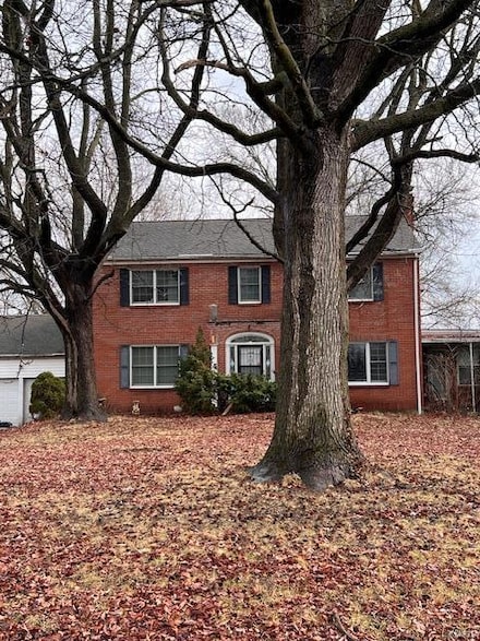 608 N 4th St, Elsberry, MO 63343