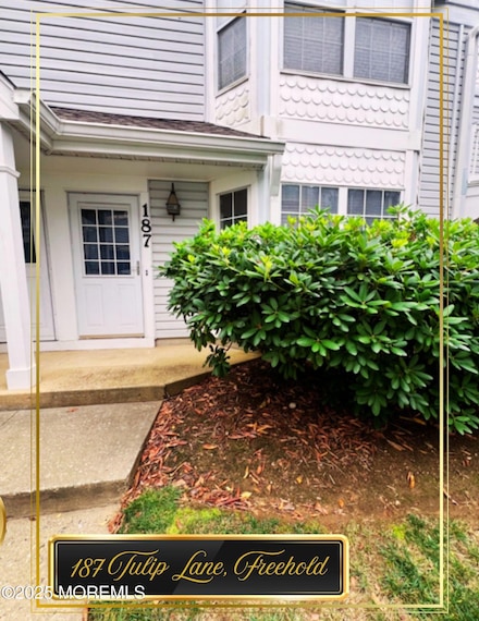 187 Tulip Ln, Freehold, NJ 07728