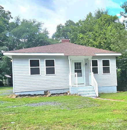 62 Cedar St, Badin, NC 28009