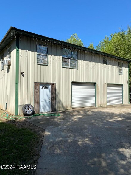 314 Zeno Desselle Rd, Marksville, LA 71351