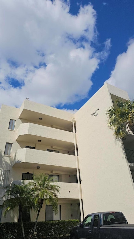 3138 Via Poinciana Unit 209, Lake Worth, FL 33467