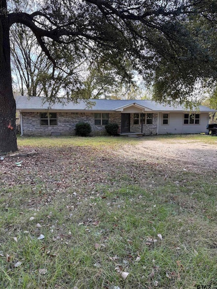 124 County Road 4108, Daingerfield, TX 75638