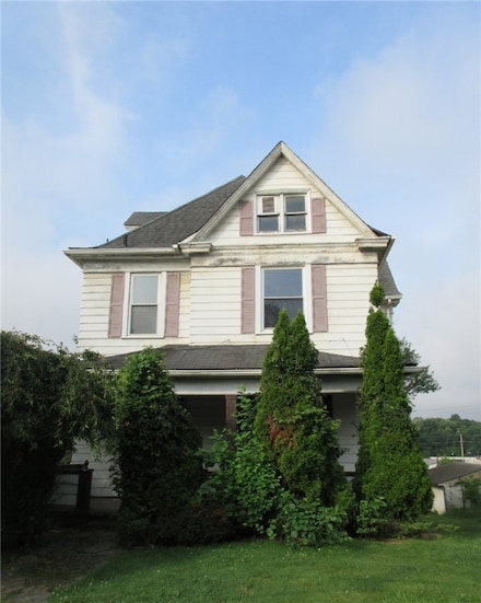 735 Allison Ave, Washington, PA 15301