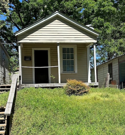 1734 Ashton St, Shreveport, LA 71103